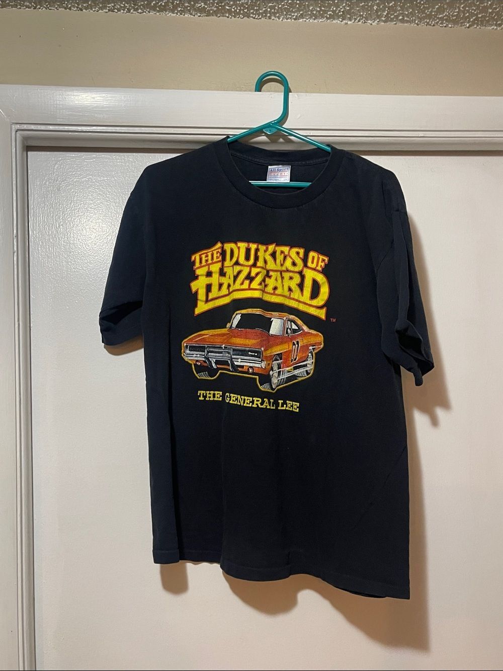 Vintage the Dukes of Hazzard General Lee Graphic Tee - size large